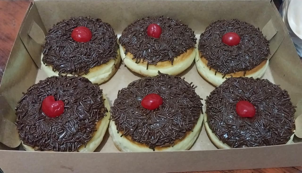 Donat Isi 6 (Hampers dan Acara)